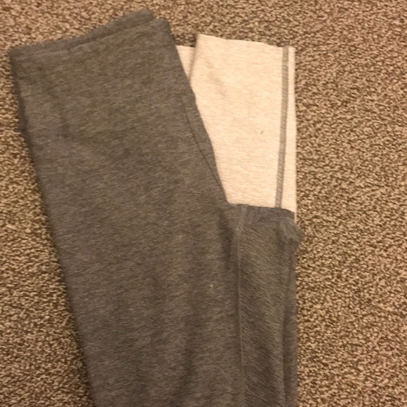 Outdoor voices 7/8 Springs Leggings small gray - Picture 7 of 7